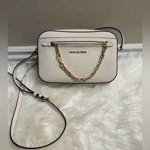 Michael Kors jet set cross body bag